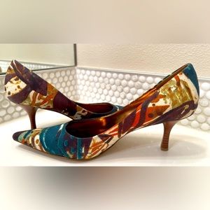 Brand new NINE WEST pump size 6 in 2.5”heel